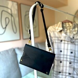 Chic black leather Fanny pack/crossbody